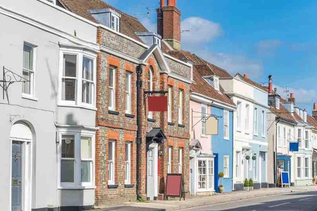 Stunning 2 Bedroom Flat In A Central Location New Alresford Luaran gambar
