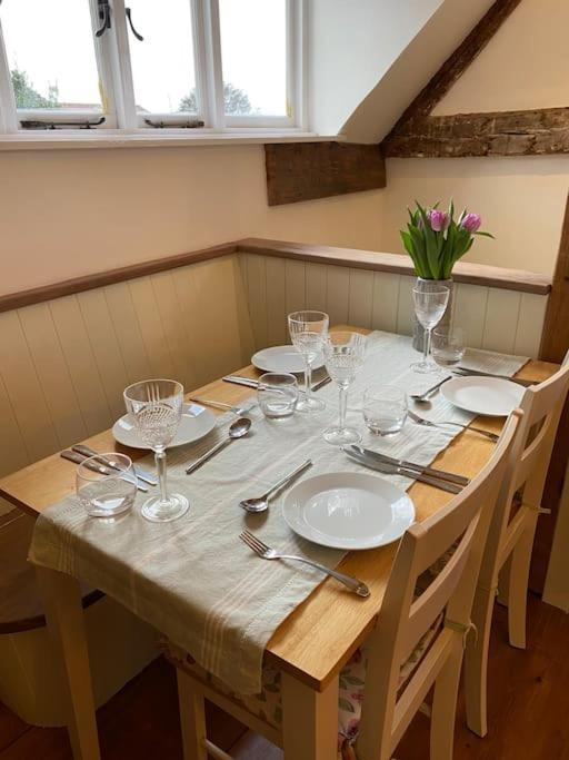Stunning 2 Bedroom Flat In A Central Location New Alresford Luaran gambar